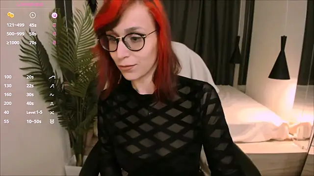 Dora Marcelli online show from October 2025 06:56:02 AM