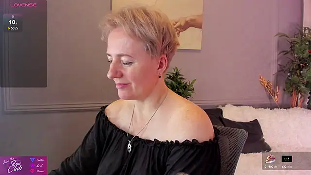 Nika Smit online show from January 2025 11:33:01 AM