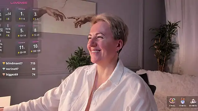 Nika Smit online show from March 2025 02:47:01 PM