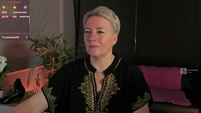 Nika Smit online show from June 2026 05:13:02 AM