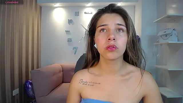 Snapshot of 1Sloppy_Fox4 chatting on February 2025 05:10:02 AM 1Sloppy Fox4 online show from February 2025 05:10:02 AM