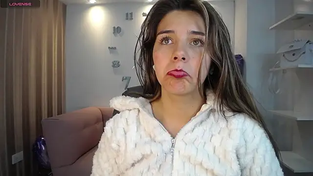 Snapshot of 1Sloppy_Fox4 chatting on February 2025 08:57:02 AM 1Sloppy Fox4 online show from February 2025 08:57:02 AM