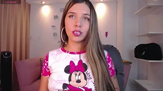 Snapshot of 1Sloppy_Fox4 chatting on March 2025 04:20:02 AM 1Sloppy Fox4 online show from March 2025 04:20:02 AM