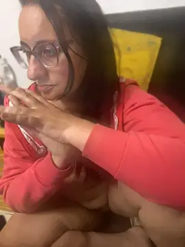Snapshot of gloria7v05 chatting on June 2026 02:47:01 AM gloria7v05 online show from June 2026 02:47:01 AM