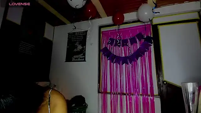 Nenita Hot  online show from September 2025 03:54:01 AM