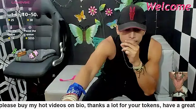 MikeRose94 online show from March 2025 05:39:02 PM