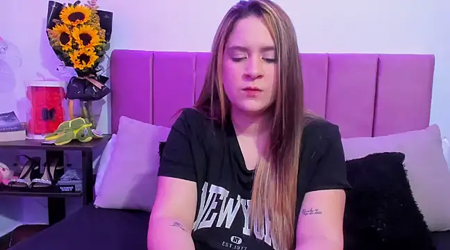 EmmyGray online show from December 2024 06:33:02 AM