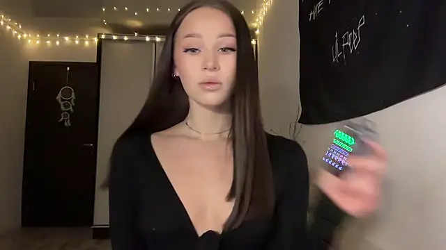 Snapshot of ur_molly chatting on March 2026 12:43:02 PM ur molly online show from March 2026 12:43:02 PM