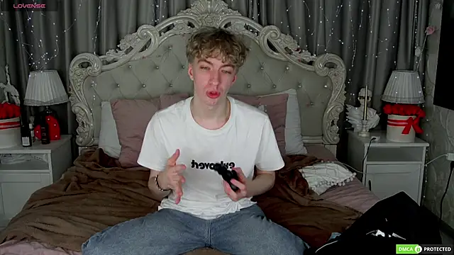 TrevorBenson online show from October 2025 09:07:01 AM