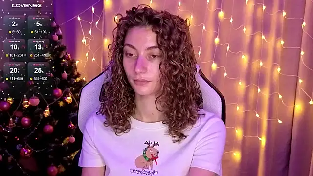 lady curls online show from December 2024 11:21:01 PM