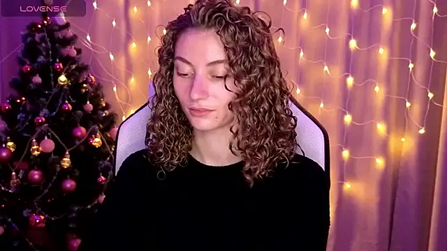 lady curls online show from December 2024 10:45:01 PM