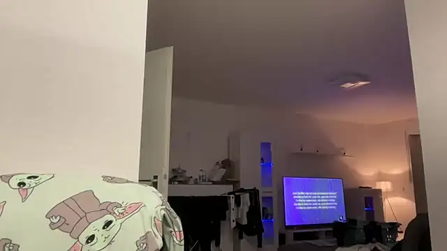 Snapshot of EmilyWi_ chatting on January 2025 04:46:01 PM EmilyWi online show from January 2025 04:46:01 PM