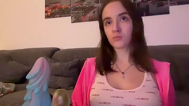 Snapshot of EmilyWi_ chatting on November 2025 07:23:02 PM EmilyWi online show from November 2025 07:23:02 PM