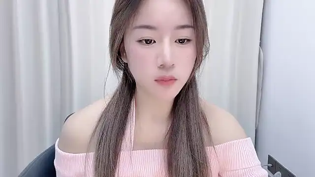 Snapshot of chloe-01 chatting on December 2024 12:14:02 PM chloe-01 online show from December 2024 12:14:02 PM