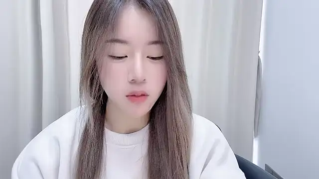 Snapshot of chloe-01 chatting on December 2024 12:22:01 PM chloe-01 online show from December 2024 12:22:01 PM