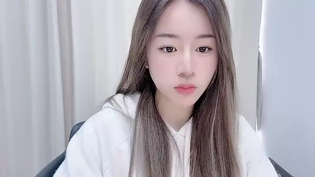 Snapshot of chloe-01 chatting on December 2024 04:48:02 AM chloe-01 online show from December 2024 04:48:02 AM