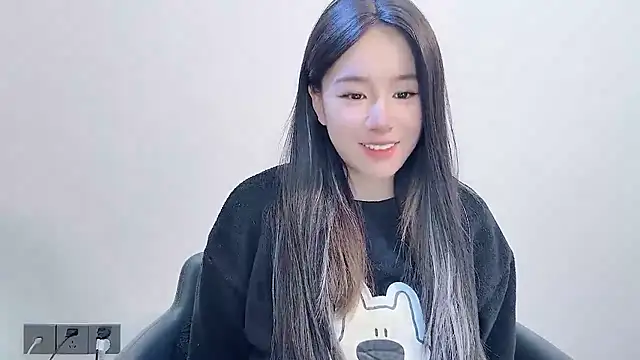 Snapshot of chloe-01 chatting on December 2025 05:02:02 AM chloe-01 online show from December 2025 05:02:02 AM