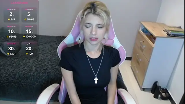 HiScarlett online show from January 2025 09:37:02 AM