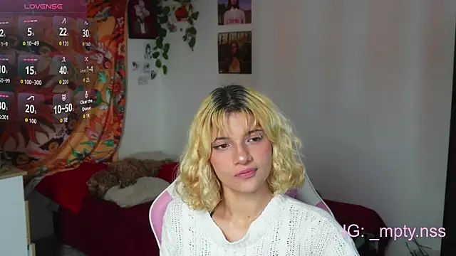 HiScarlett online show from September 2025 06:43:02 PM