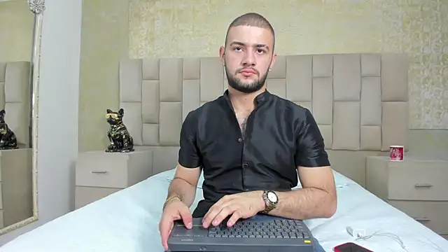 MaximusDick1  online show from November 2025 04:10:02 AM