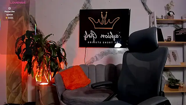 MaximusDick1  online show from January 2026 03:54:01 AM