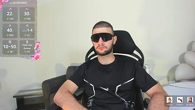 MaximusDick1  online show from July 2026 12:29:02 PM