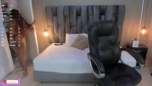 Snapshot of Lorena_Vieira_ chatting on March 2025 08:12:01 PM Lorena Vieira  online show from March 2025 08:12:01 PM