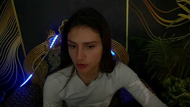 ValeryRoyale online show from February 2025 12:00:01 PM