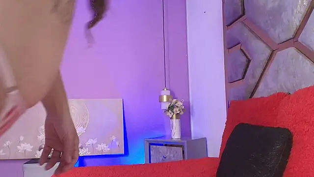 Snapshot of BRITHANY_SPARK chatting on November 2025 04:14:02 AM BRITHANY SPARK online show from November 2025 04:14:02 AM