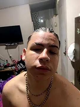 Snapshot of MasteredOpossum chatting on October 2025 05:30:01 PM MasteredOpossum online show from October 2025 05:30:01 PM