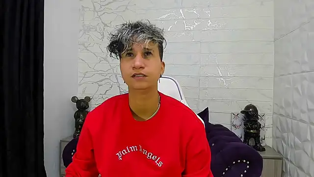 Snapshot of Im_Milan_Rs chatting on February 2025 12:14:01 AM Im Milan Rs online show from February 2025 12:14:01 AM