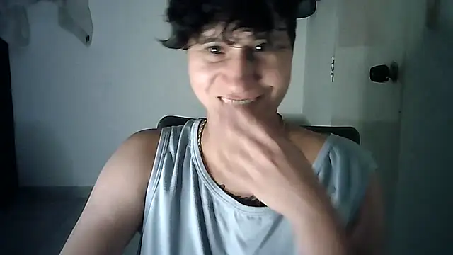 Snapshot of Im_Milan_Rs chatting on November 2025 04:07:02 AM Im Milan Rs online show from November 2025 04:07:02 AM