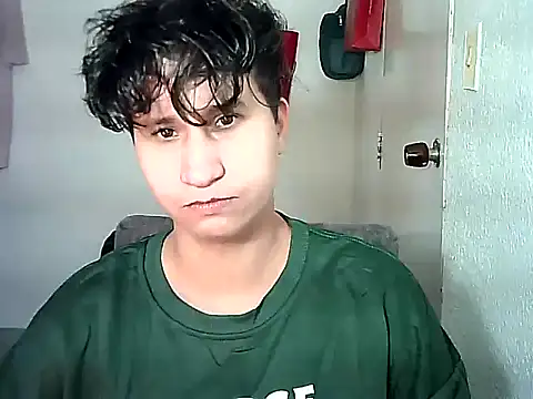 Snapshot of Im_Milan_Rs chatting on November 2025 02:56:02 AM Im Milan Rs online show from November 2025 02:56:02 AM