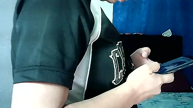 Snapshot of Im_Milan_Rs chatting on December 2025 02:50:02 AM Im Milan Rs online show from December 2025 02:50:02 AM