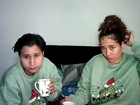 Snapshot of Im_Milan_Rs chatting on December 2025 04:29:01 AM Im Milan Rs online show from December 2025 04:29:01 AM