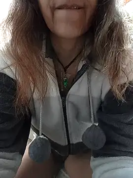 Snapshot of NanitaFun chatting on December 2025 03:04:01 AM NanitaFun online show from December 2025 03:04:01 AM