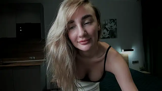 Snapshot of chloewallace chatting on December 2024 06:54:02 PM chloewallace online show from December 2024 06:54:02 PM