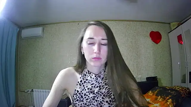 Snapshot of --Model--2 chatting on December 2024 12:29:01 AM --Model--2 online show from December 2024 12:29:01 AM