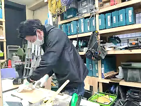 Snapshot of da--------i chatting on January 2025 06:04:01 AM da--------i online show from January 2025 06:04:01 AM