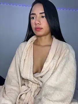  Luana online show from January 2025 12:24:01 PM