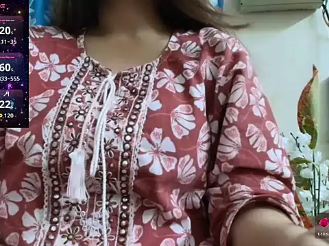 Reika 01 online show from June 2026 12:42:01 AM