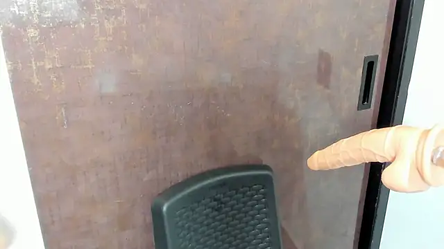 Snapshot of klhoe_boobs chatting on March 2025 03:36:02 AM klhoe boobs online show from March 2025 03:36:02 AM