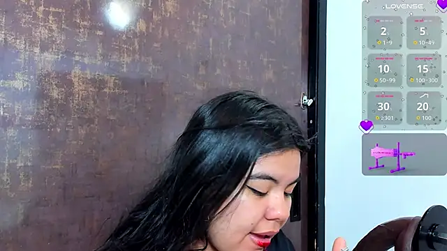 Snapshot of klhoe_boobs chatting on November 2025 04:00:01 AM klhoe boobs online show from November 2025 04:00:01 AM