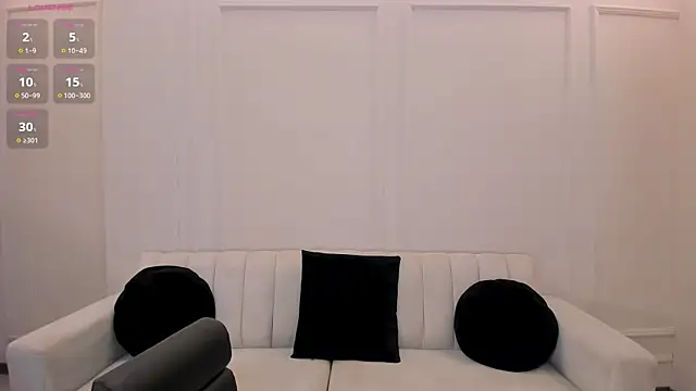 Snapshot of ValeriaRoldanX chatting on June 2026 06:21:01 PM ValeriaRoldanX online show from June 2026 06:21:01 PM