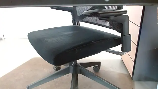 lovewalknaked online show from November 2025 10:36:01 AM