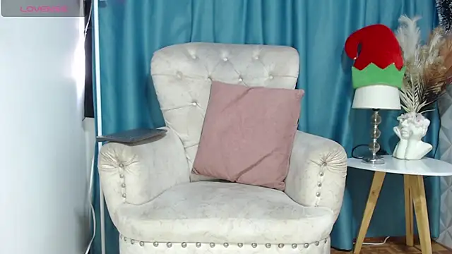 Snapshot of salome_Queenx chatting on December 2024 12:44:02 PM salome Queenx online show from December 2024 12:44:02 PM