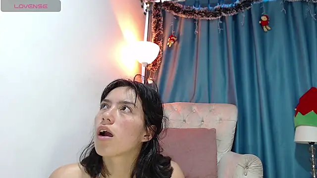 Snapshot of salome_Queenx chatting on December 2024 03:31:01 PM salome Queenx online show from December 2024 03:31:01 PM