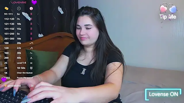 Snapshot of Lillianhot68 chatting on January 2025 02:30:02 PM Lillianhot68 online show from January 2025 02:30:02 PM