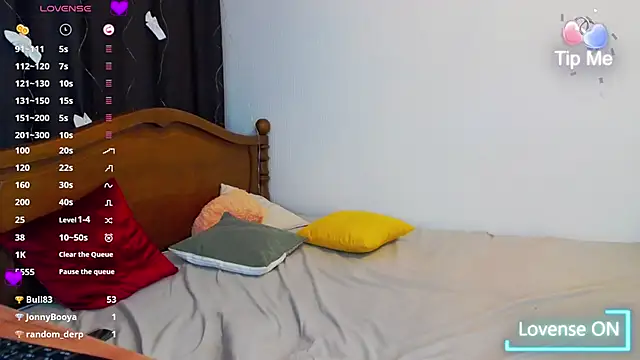 Snapshot of Lillianhot68 chatting on January 2025 03:50:01 PM Lillianhot68 online show from January 2025 03:50:01 PM