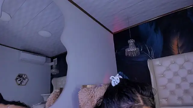 Snapshot of SelenaCollins chatting on December 2024 11:07:01 PM SelenaCollins online show from December 2024 11:07:01 PM